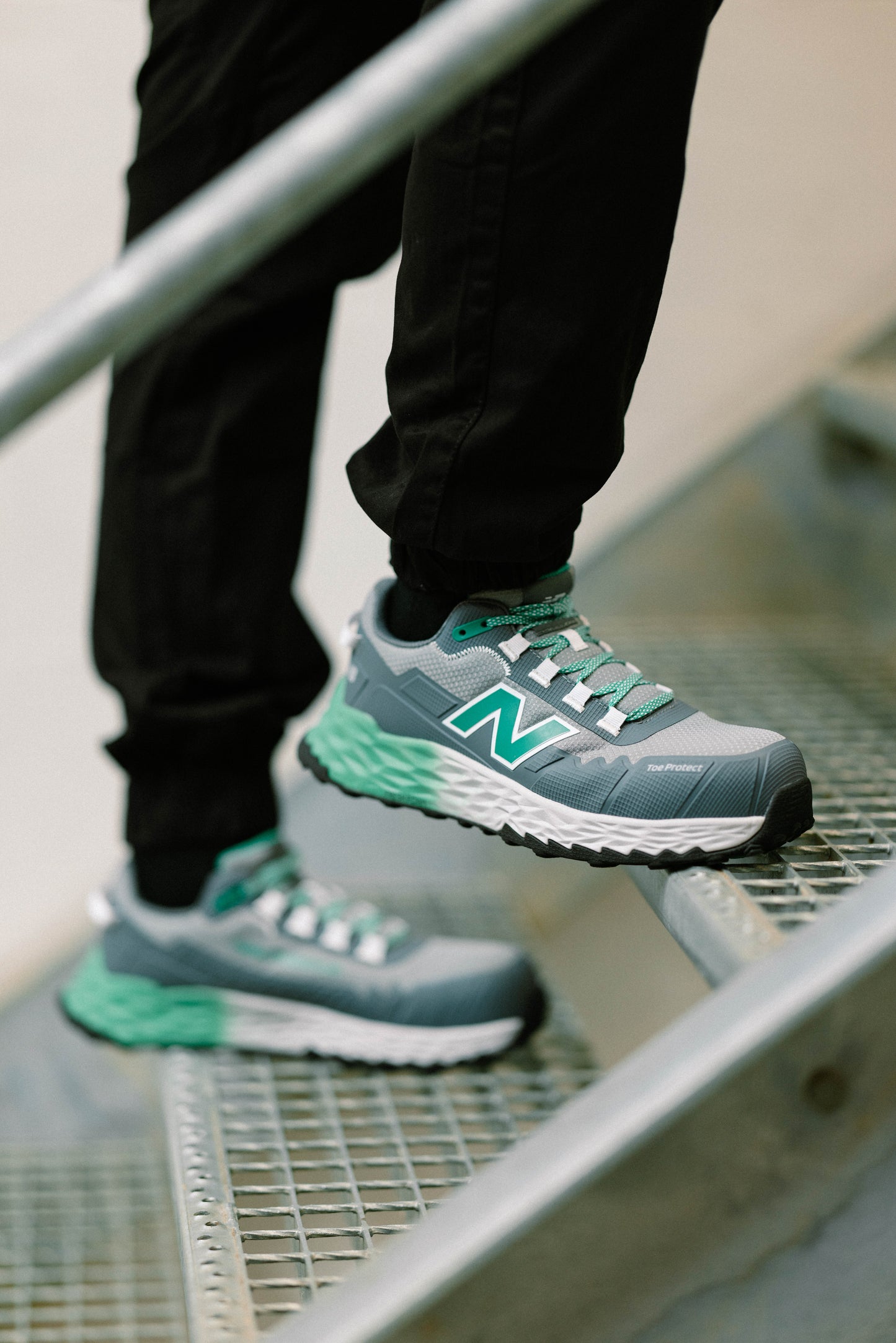 New Balance Cremorne, S3 Sicherheitsschuh ESD HRO FOe, alloy / grün, Weite 2E, EN ISO 20345