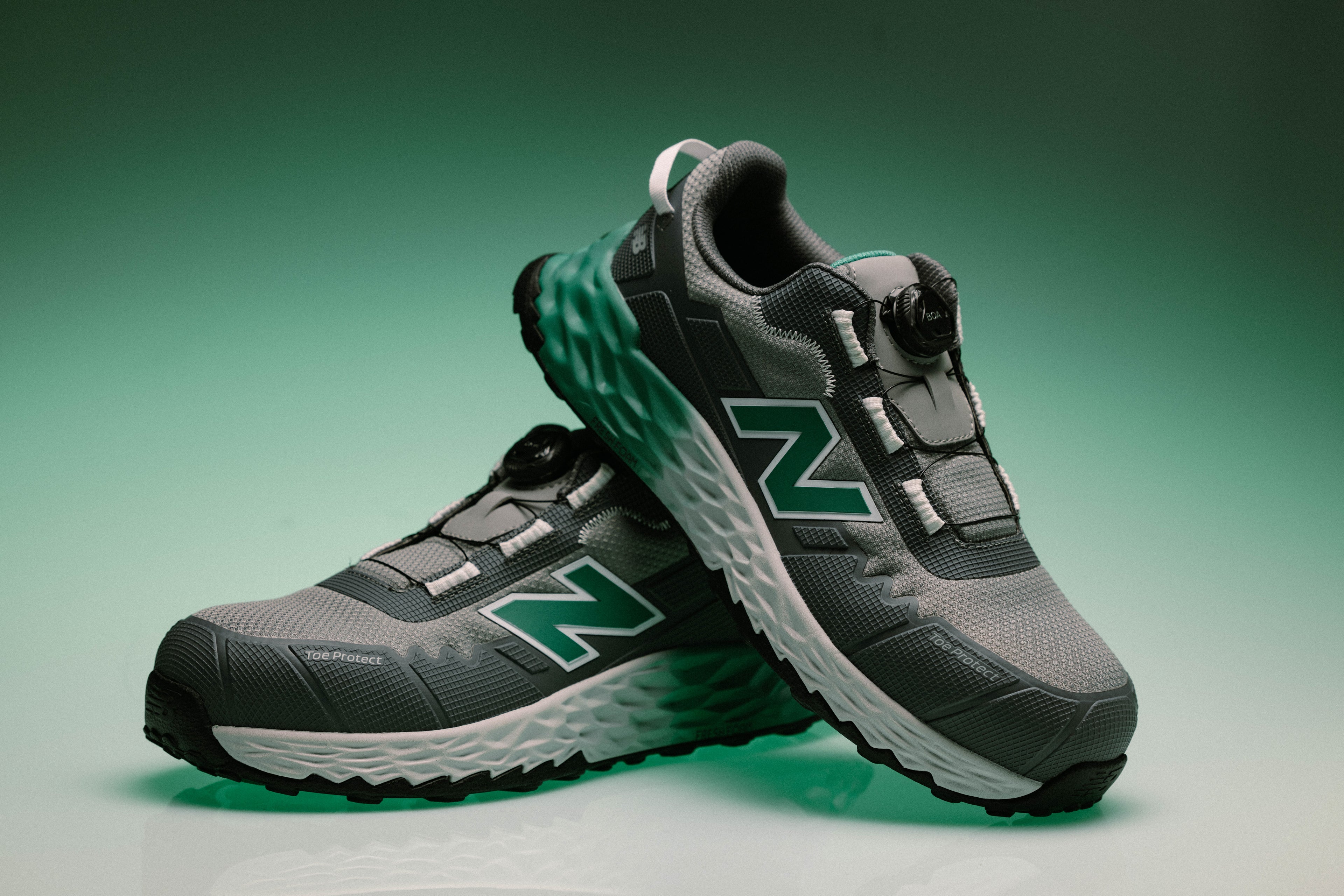 New Balance Cremorne BOA, S3 Sicherheitsschuh ESD HRO FOe, alloy / grün, Weite 2E, EN ISO 20345