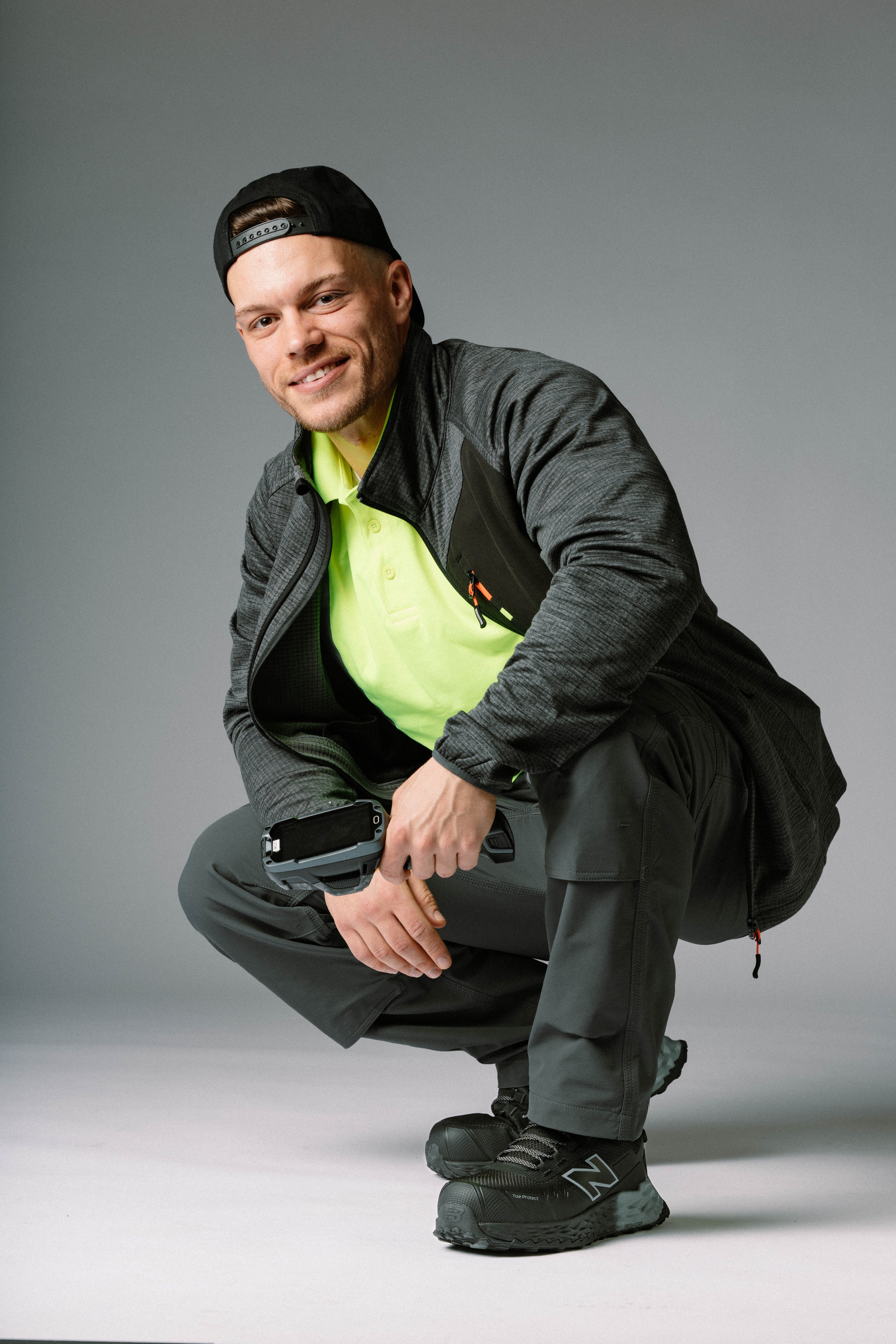 New Balance Cremorne, S3 Sicherheitsschuh ESD HRO FOe, schwarz / grau, Weite 2E, EN ISO 20345