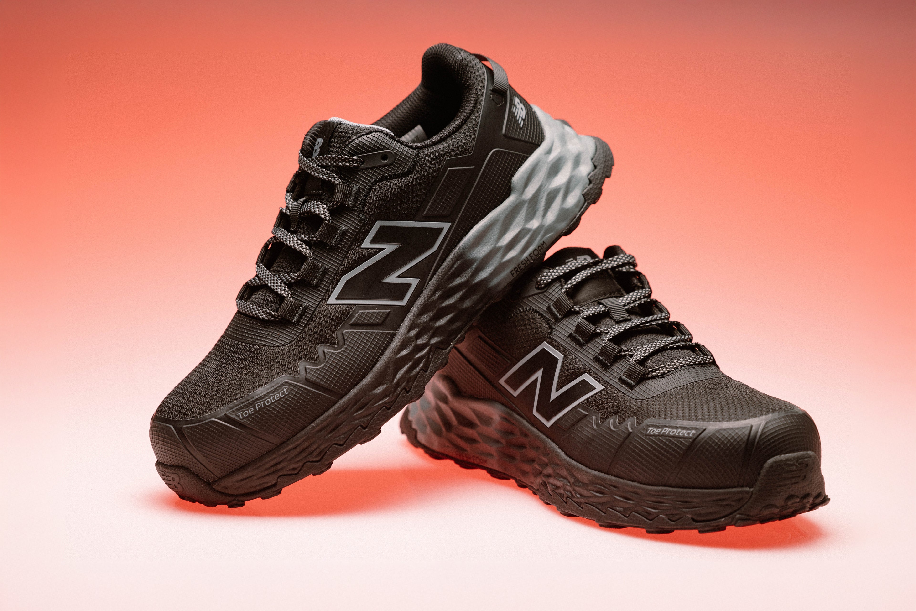 New Balance Cremorne, S3 Sicherheitsschuh ESD HRO FOe, schwarz / grau, Weite 2E, EN ISO 20345